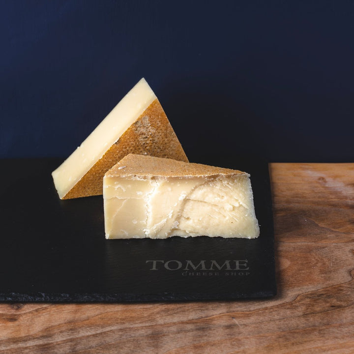 Louis d'Or Grand Reserve (3 Year) - TOMME Cheese Shop. Delivering really good cheese across Ontario.